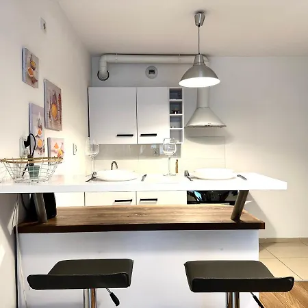 Dmowskiego 19c - Self Check-in 20h * Wrocław