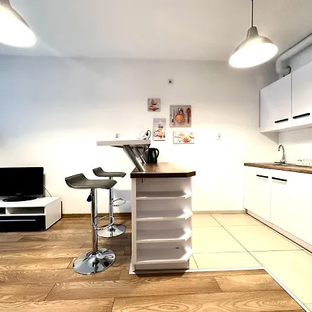 Dmowskiego 19c - Self Check-in 20h