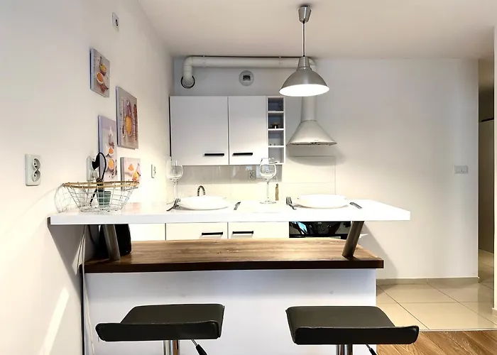 Dmowskiego 19c - Self Check-in 20h * Wroclaw